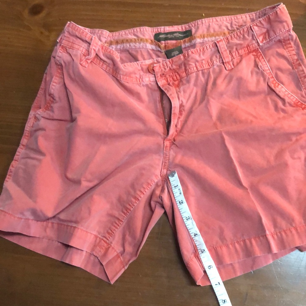 Eddie Bauer size 2P shorts Rust color